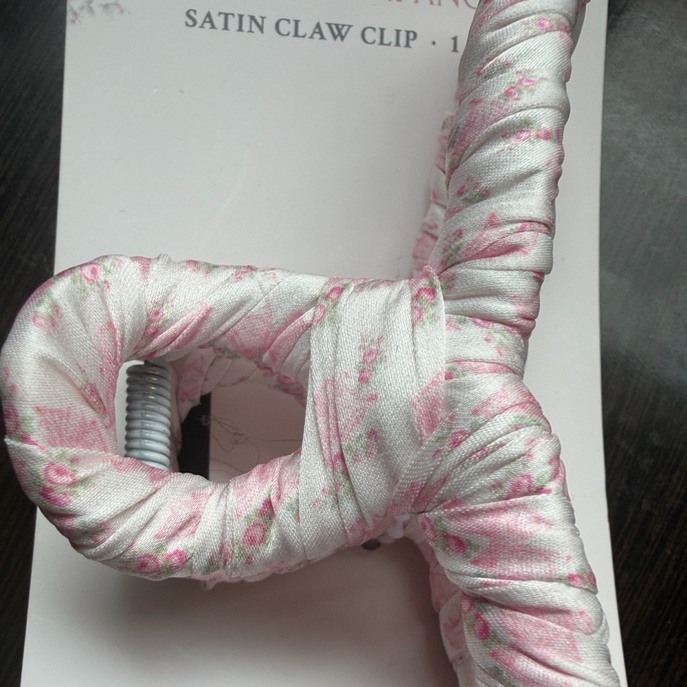 LoveShackFancy Goody Pink Satin Claw Clip - LoveShackFancy - Picture 2 of 2